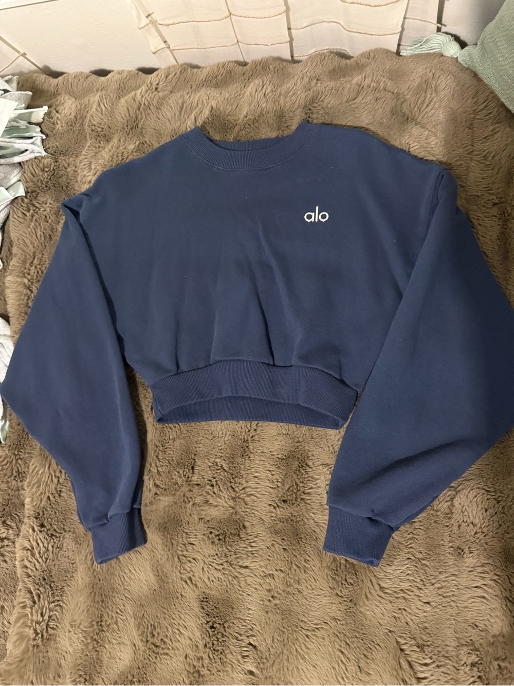 ALO Yoga Navy Cropped Crewneck Sweatshirt